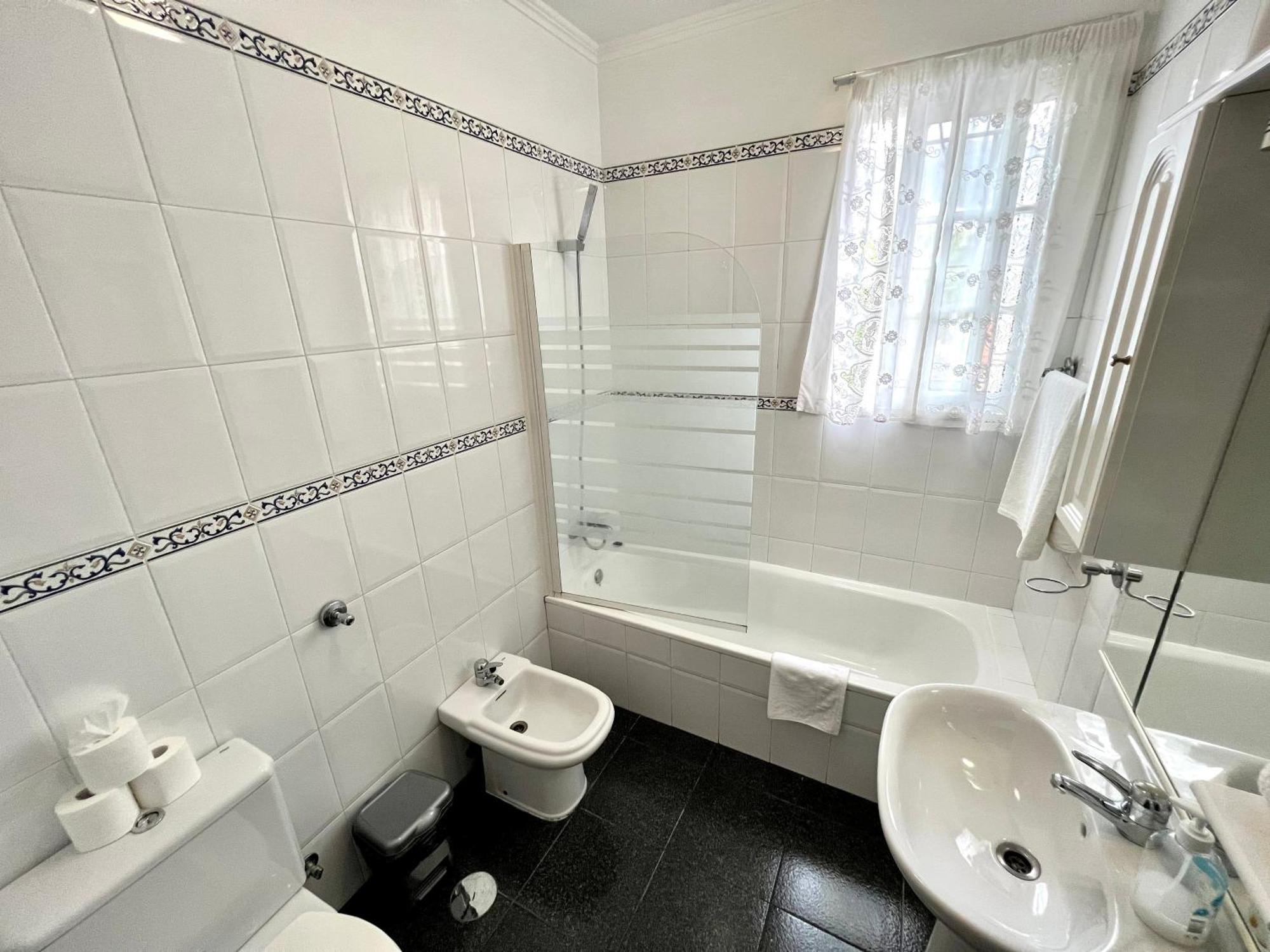 Classic Tranquil Madeiran 4-Bedroom Villa Funchal Buitenkant foto