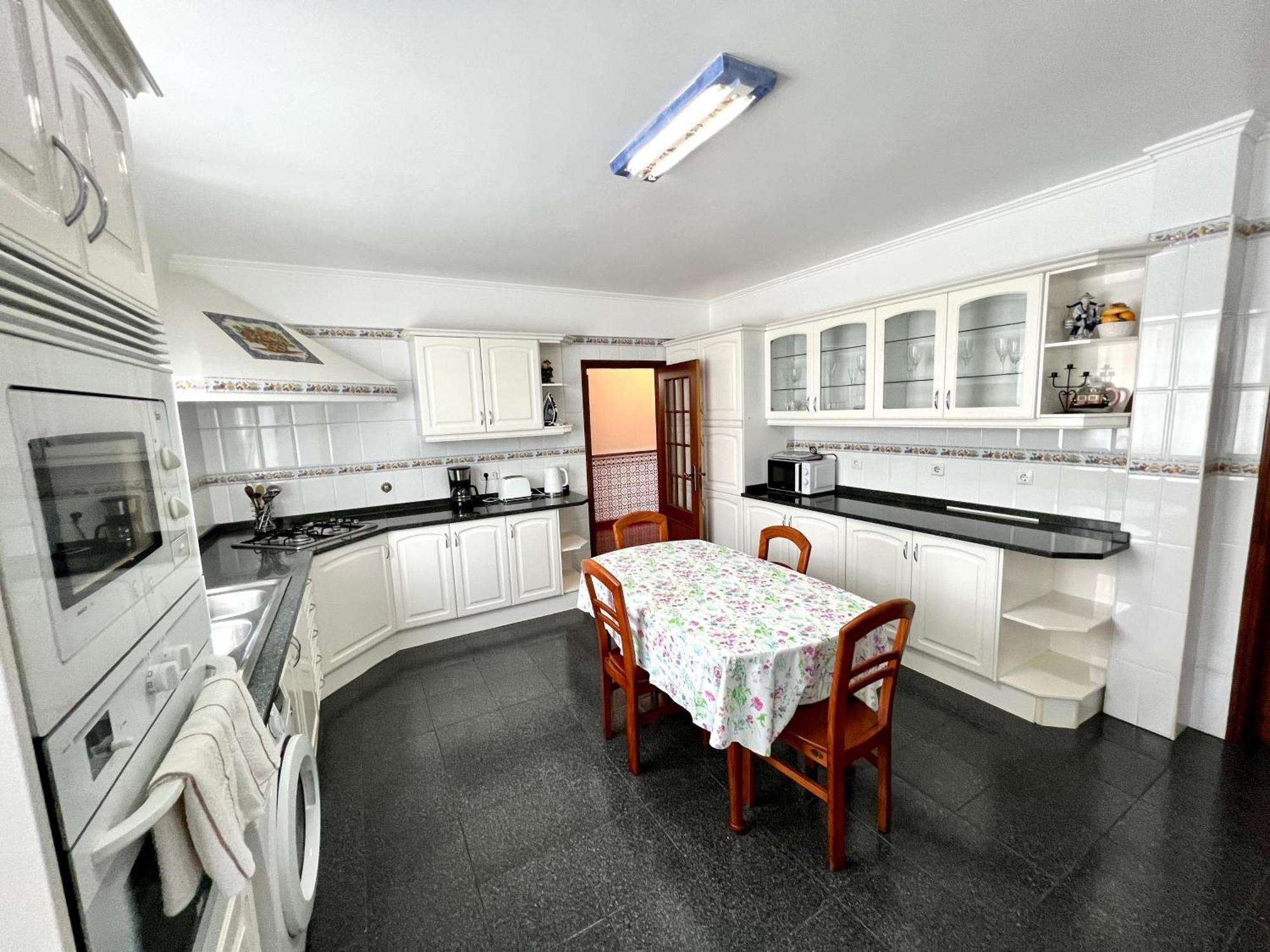 Classic Tranquil Madeiran 4-Bedroom Villa Funchal Buitenkant foto